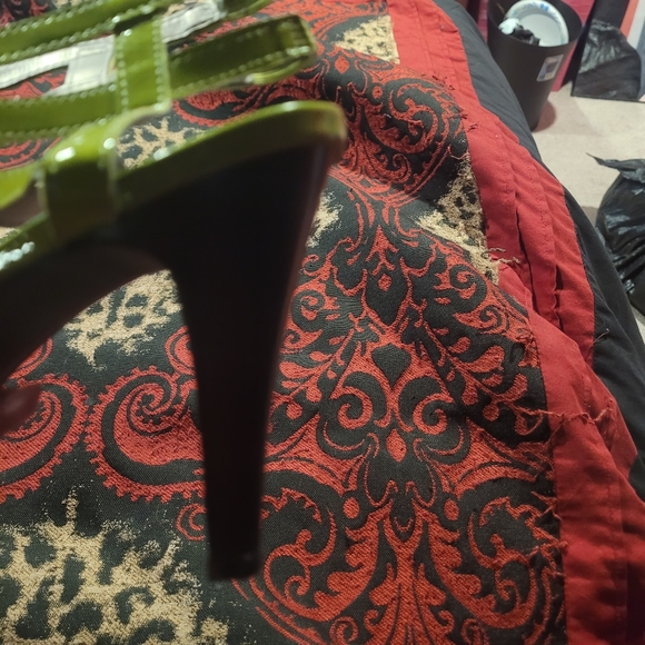 Lime Green Strappy Women's Sandals - Picture 4 of 4